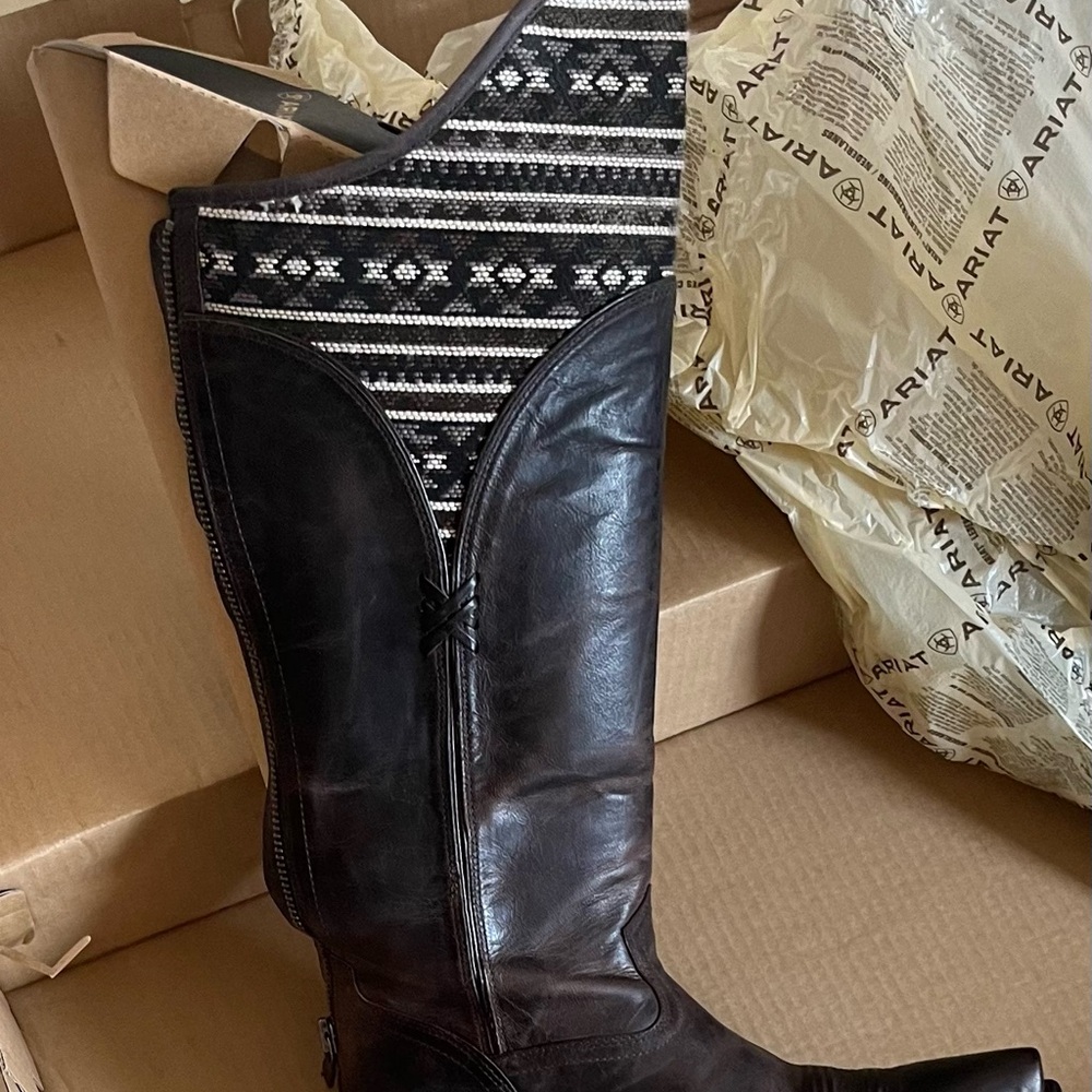 Ariat Caldera Boots NWT